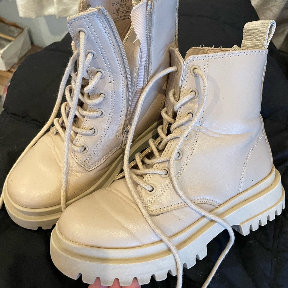 Used few times. Zara kids combat boots. Cream color. Size 32 equivalent to 7-8.